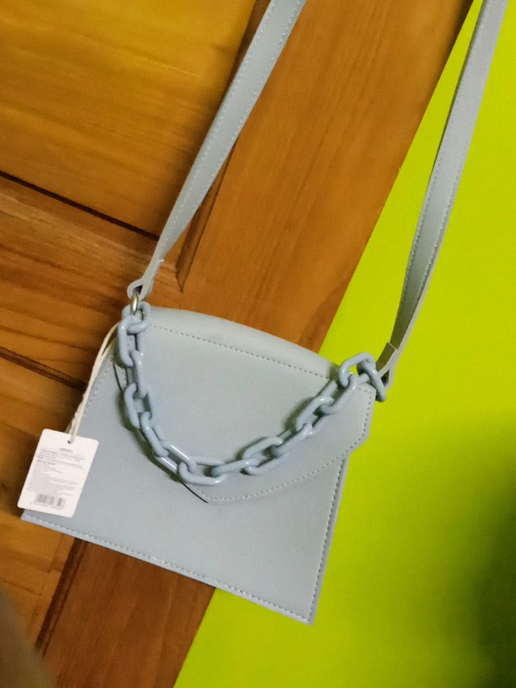 Branded Sling Bag Offer For Republic Day