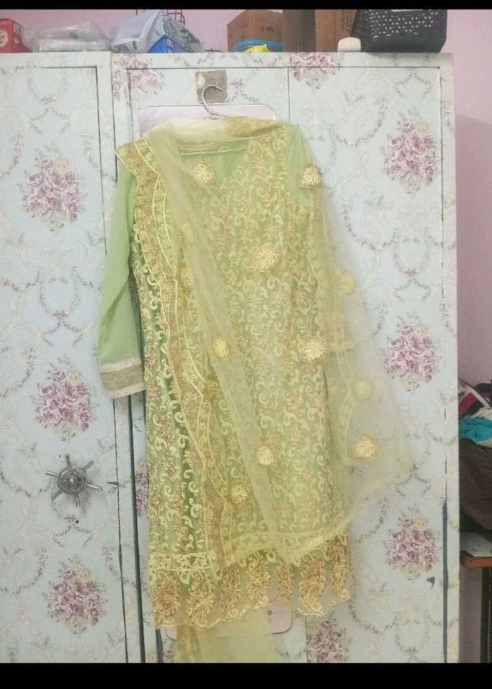 Beautiful 3 Pic Suit Or Pant