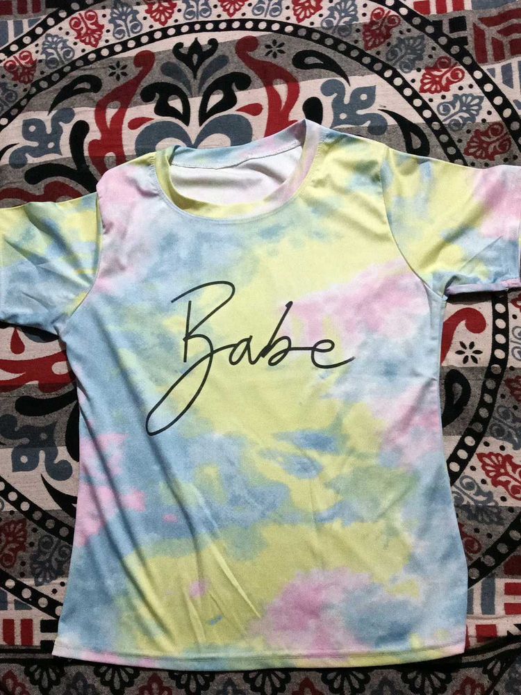 Tie-Dye &#39;Babe&#39; T-Shirt