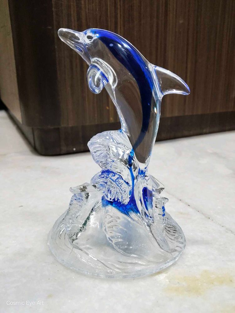 Dolphin High Quality Glass Showpiece