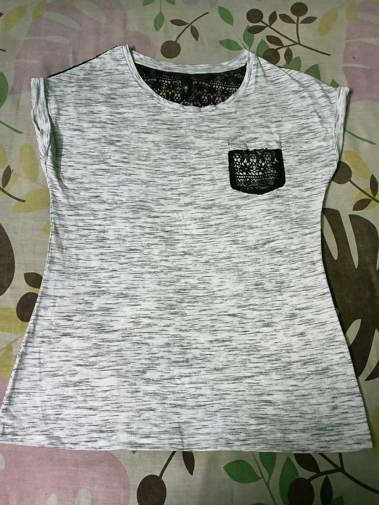 Max Women Wear T-shirt