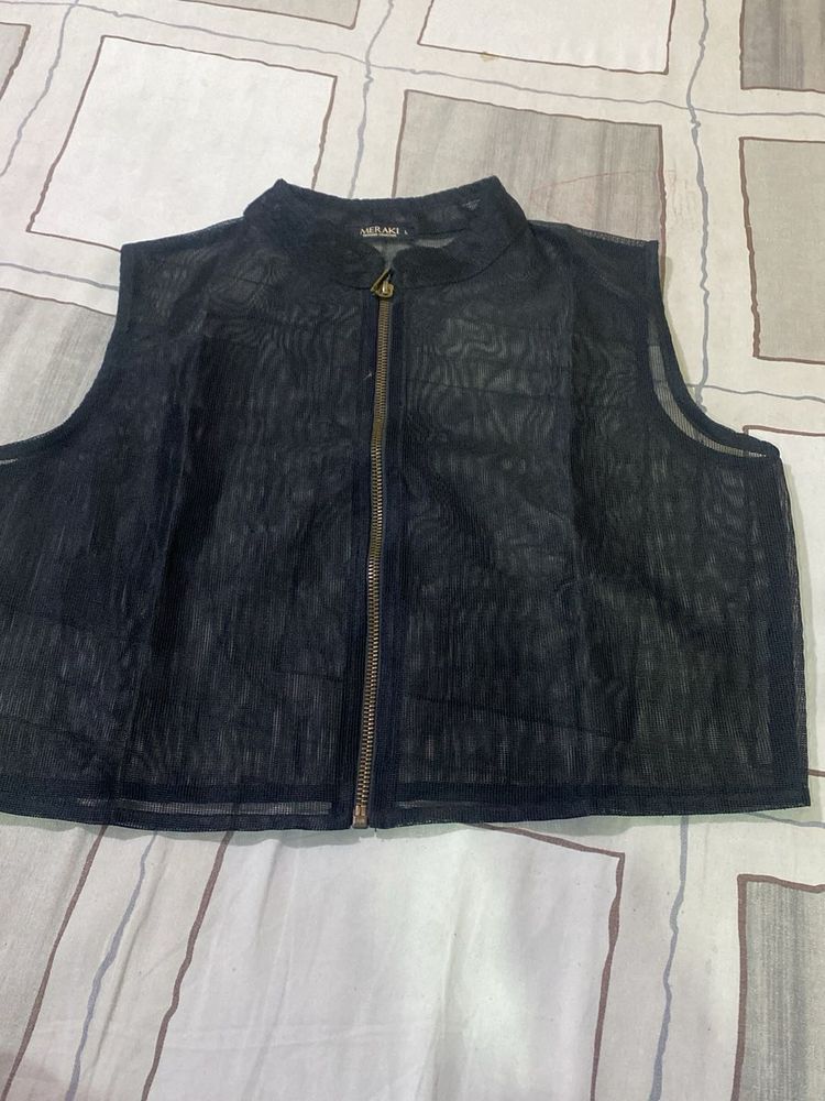 Chic Black Sleeveless Vest