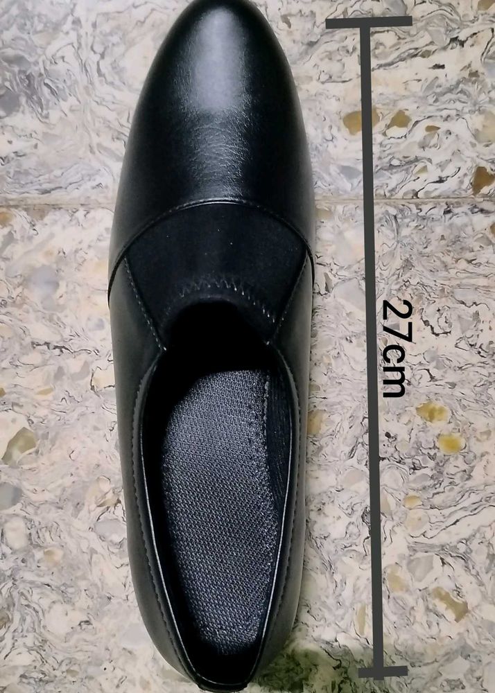 Black kitten heels- Size 9