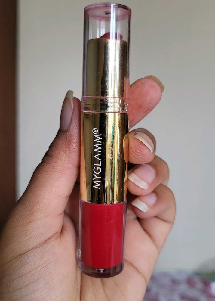 MyGlamm 2-in-1 Lipstick