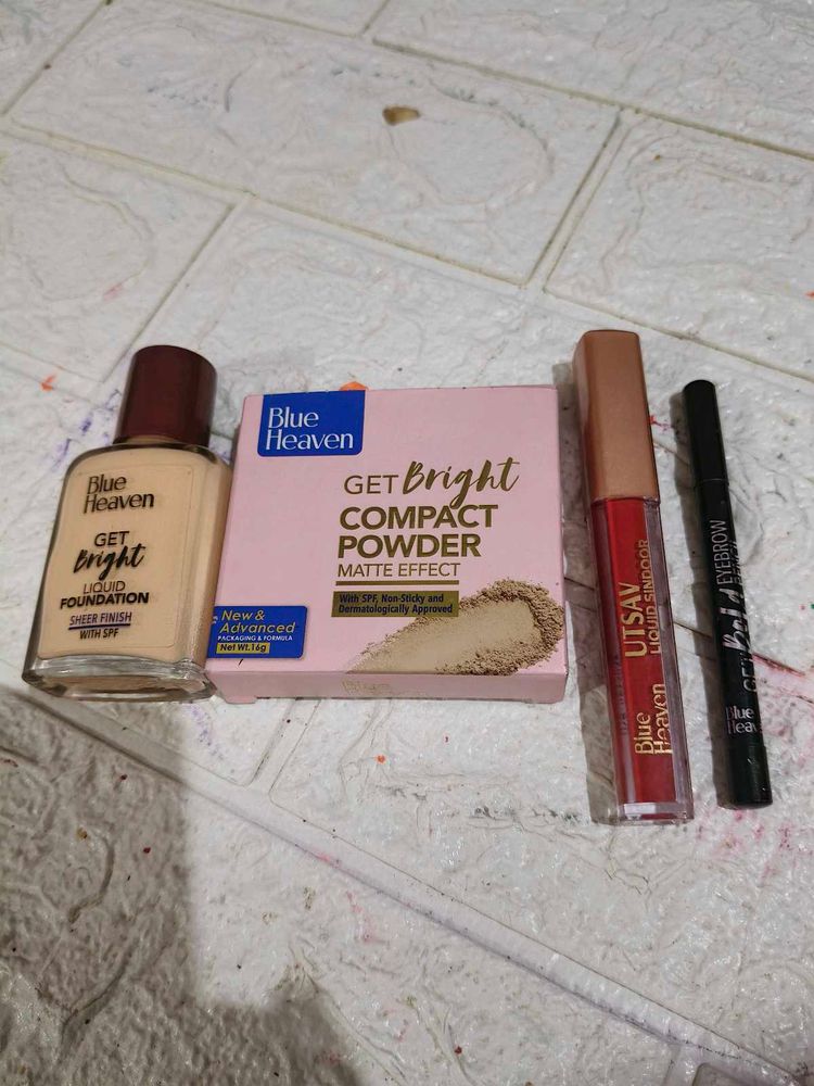 Blue Heaven Makeup Set