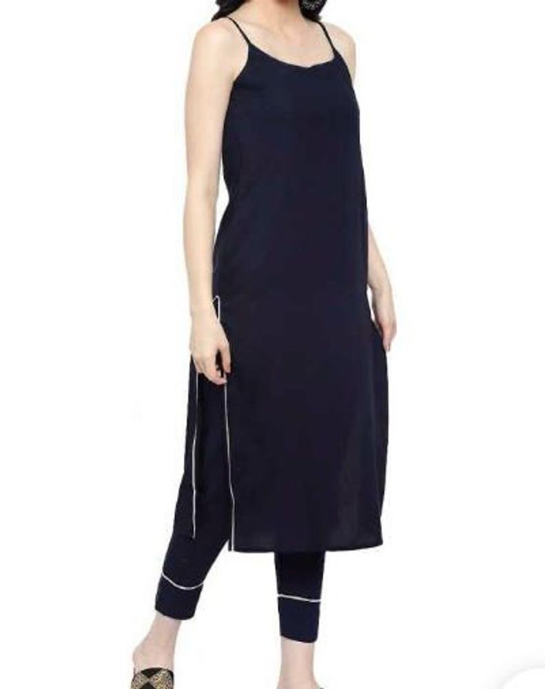 Women Black Kurti With Pant Set Of Rayon