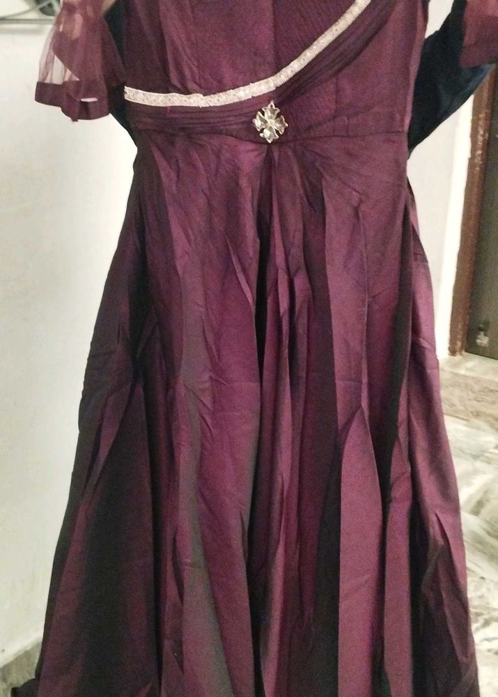 Elegant Burgundy Party Gown