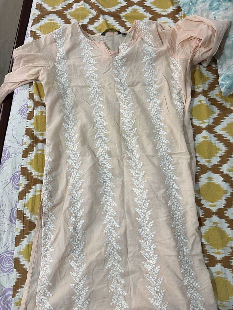Elegant Embroidered Kurta