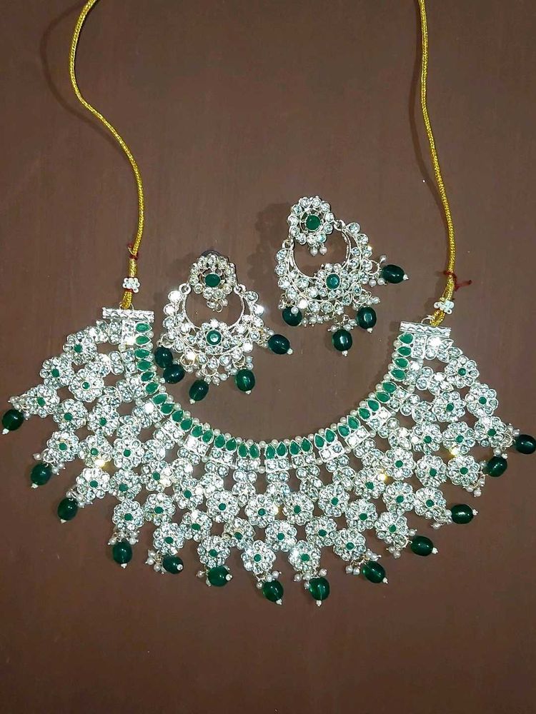 Elegant Green Jewelry Set