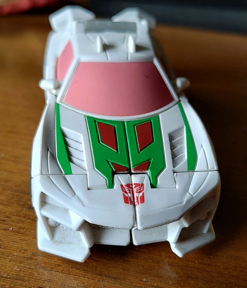 Hasbro Transformers Cyber Verse Wheel Jack