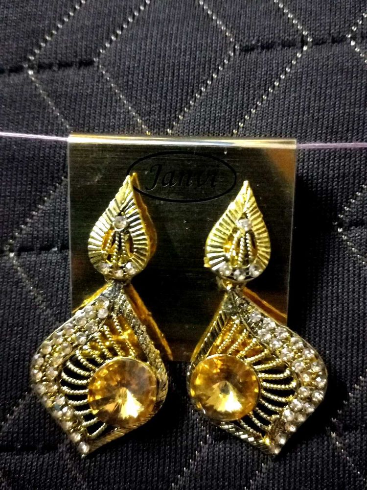 Elegant Gold Earrings