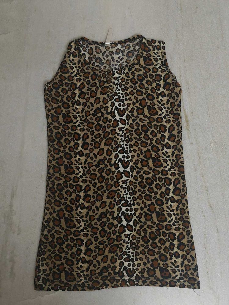 Leopard Print Sleeveless Top