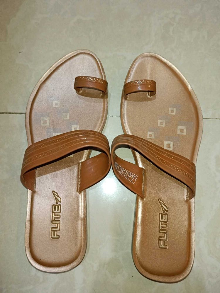 Flite Toe Ring  Flat Sandel