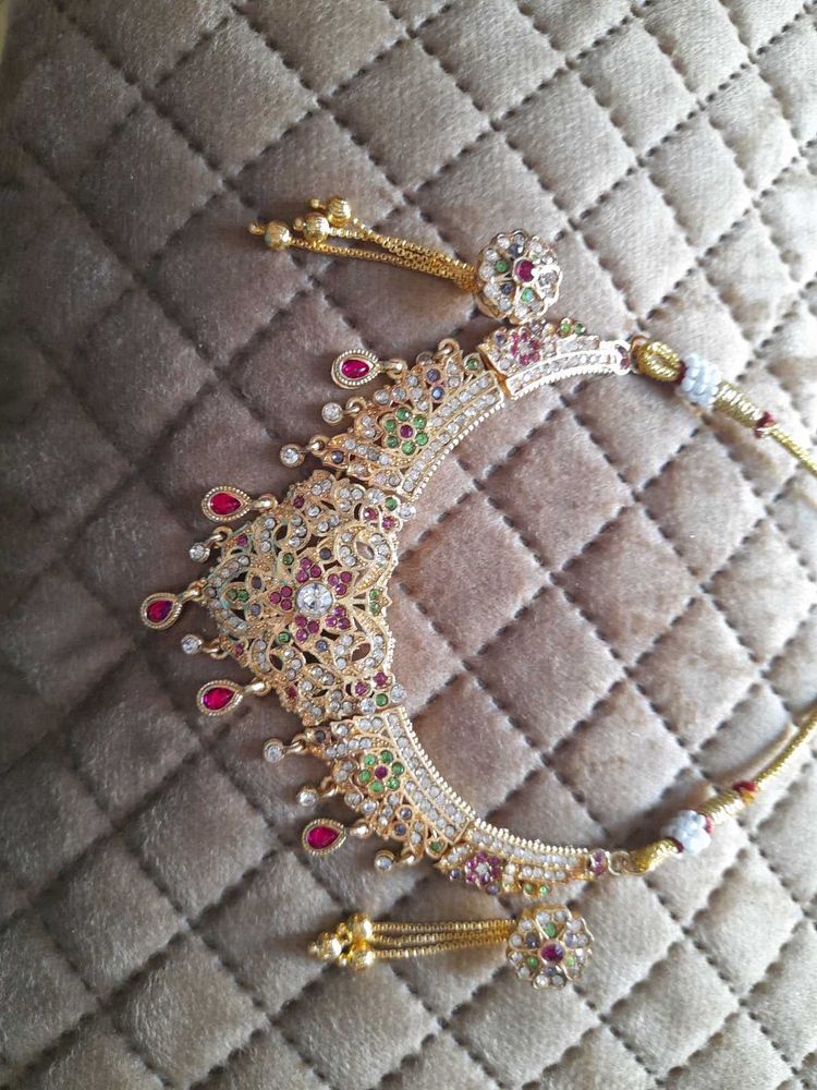 Elegant Gold-Tone Indian Necklace