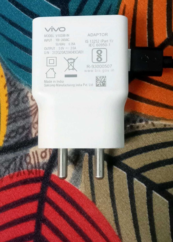 2 VIVO NEW AND ORIGINAL TYPE C MOBILE CHARGER