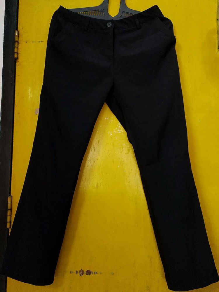 Women&#39;s Black Trousers