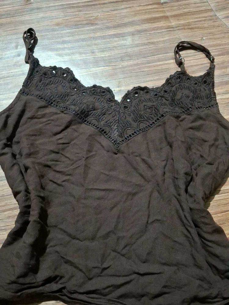 brown top
