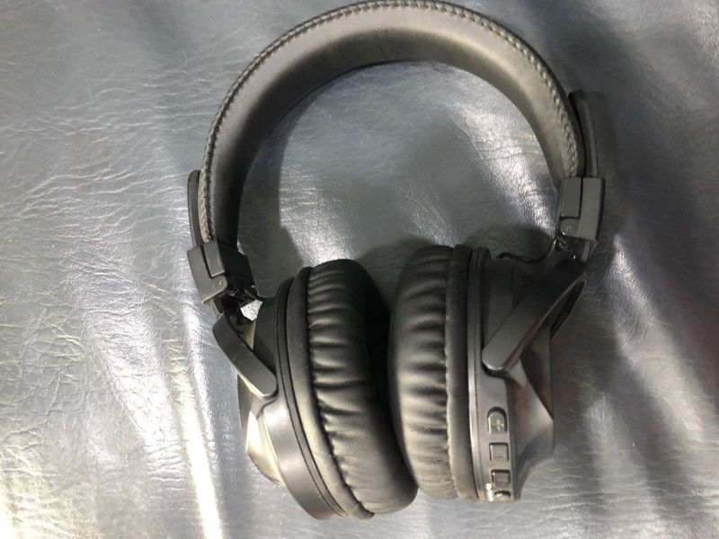 Blaupunkt Black Bluetooth Headphones