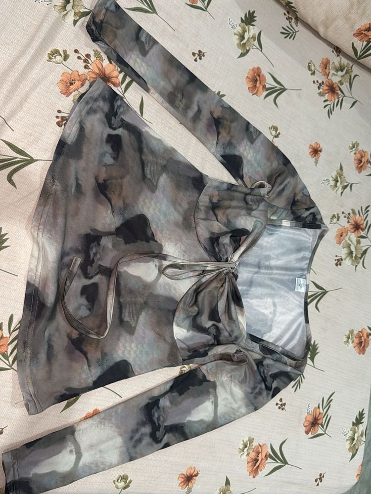 Abstract Print Tie-Front Top