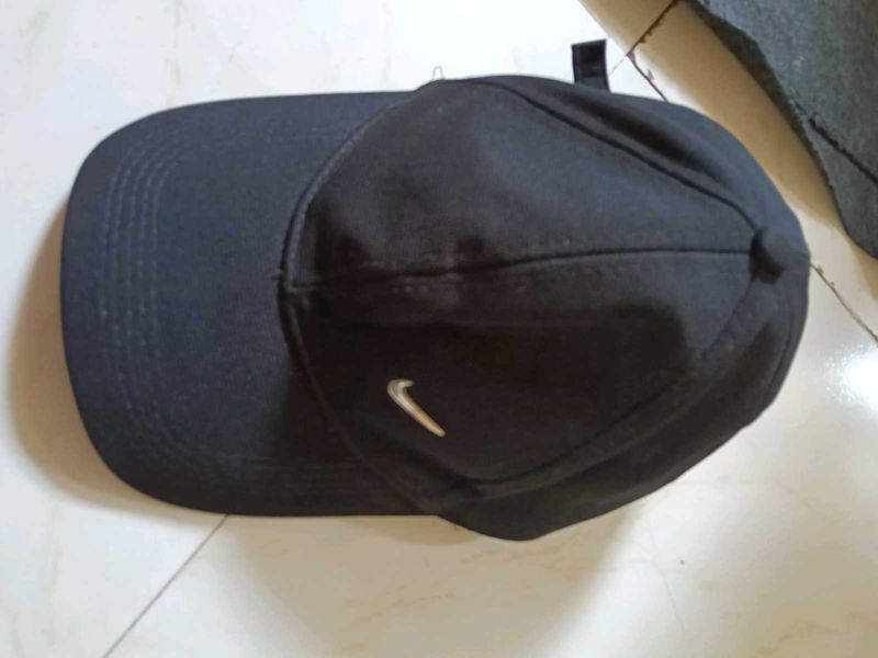 Nike Black Cap