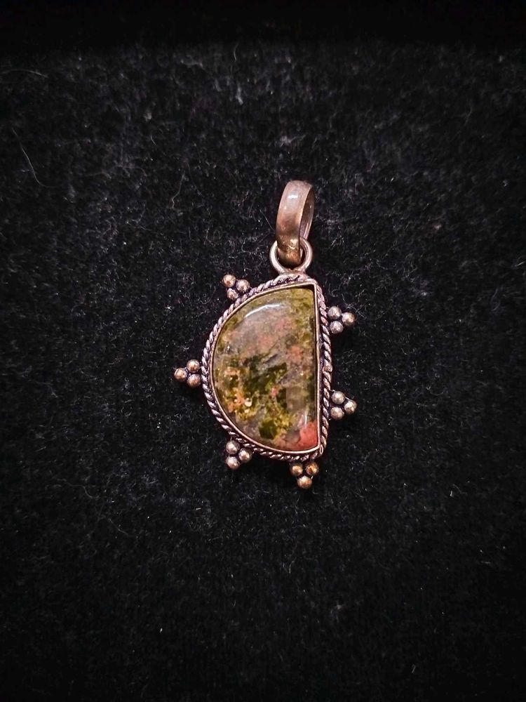 Beautiful Vintage Unakite Pendant