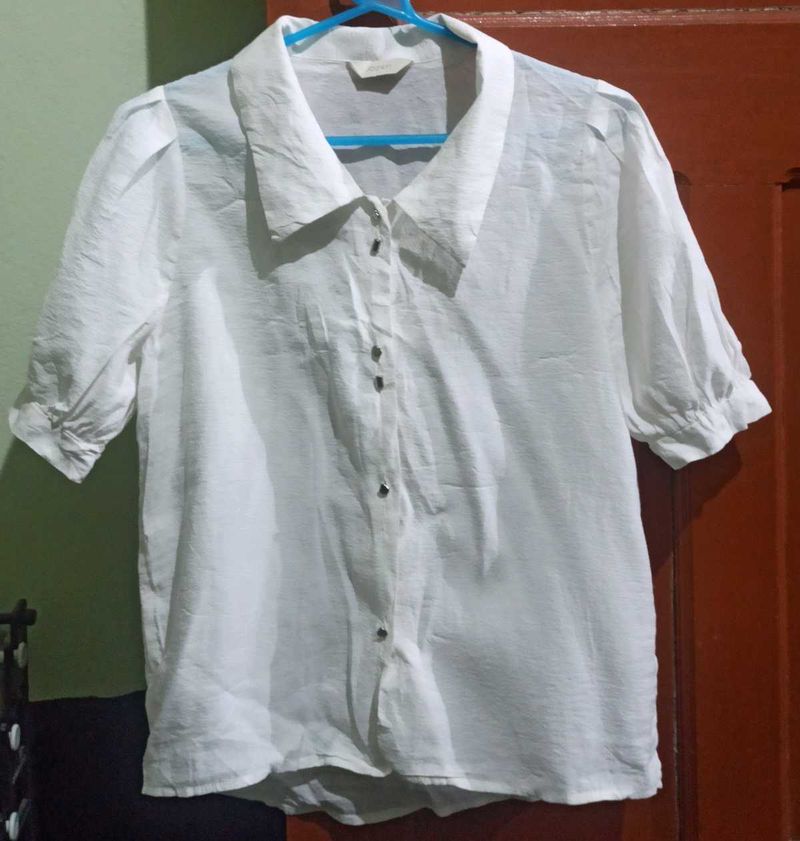 White puff sleeve Collared Top