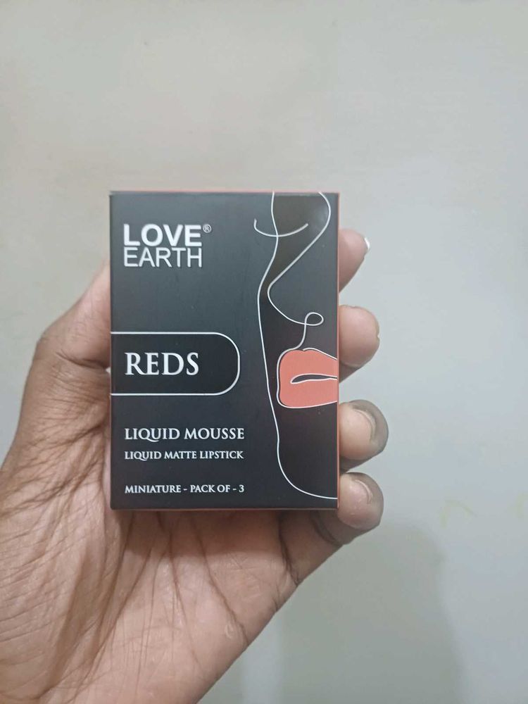 Love Earth Reds Liquid Lipstick Set