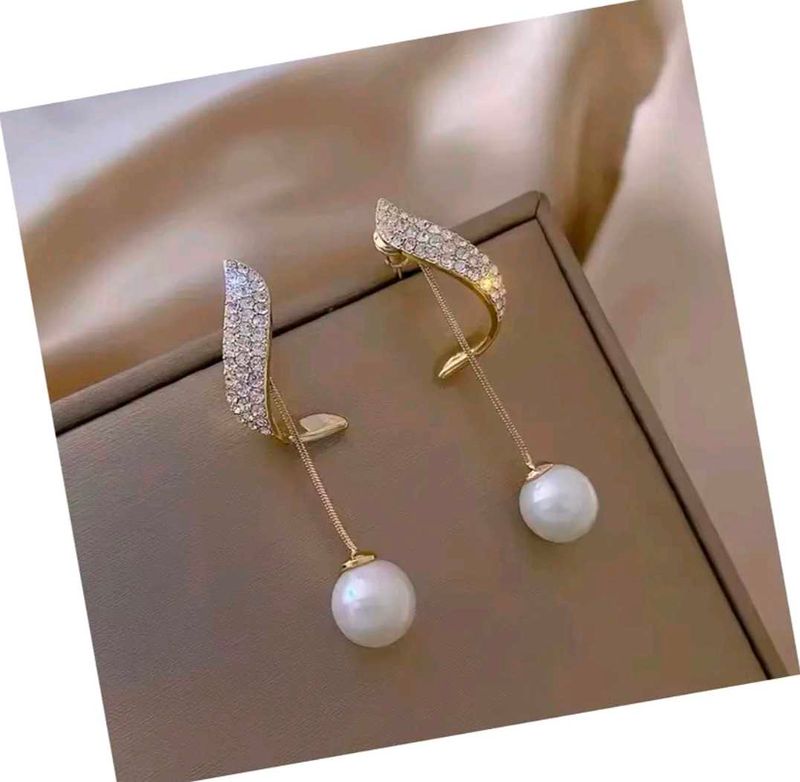 Korean long crystal Earrings