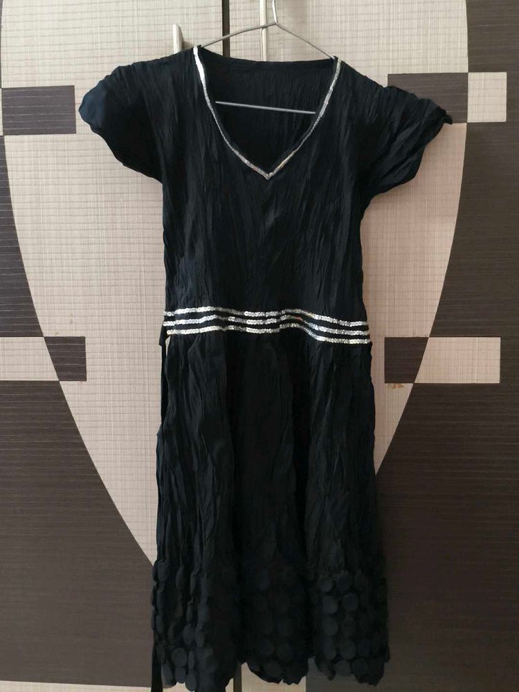Black Glitter Border Dress Middie