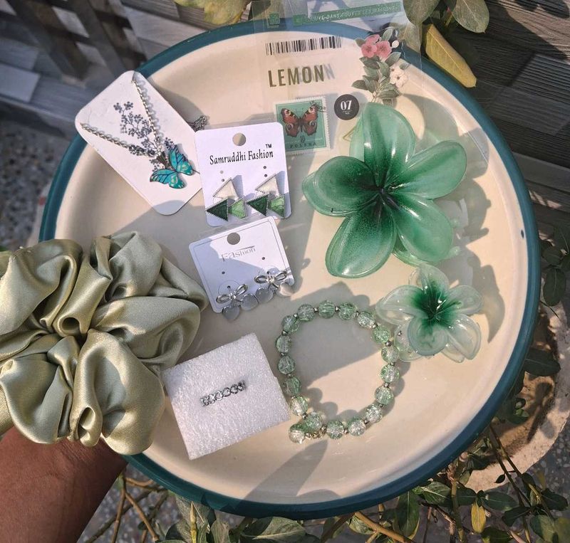 Jewelry &amp; Hair Accessories Bundle