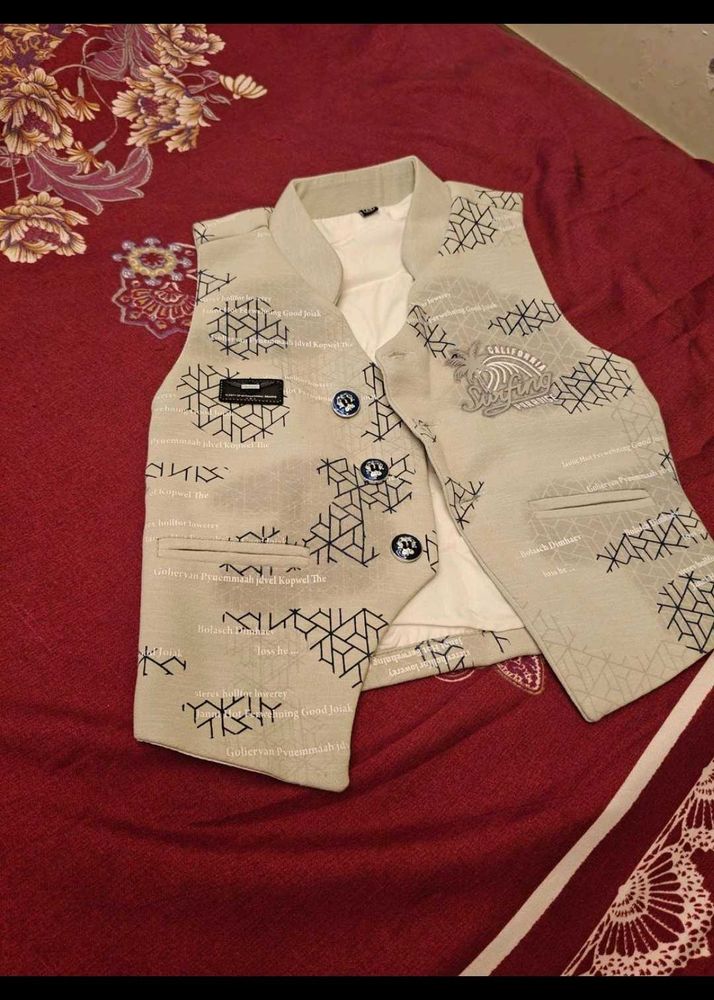 Boys&#39; Party Wear Waistcoat 3-6 years old