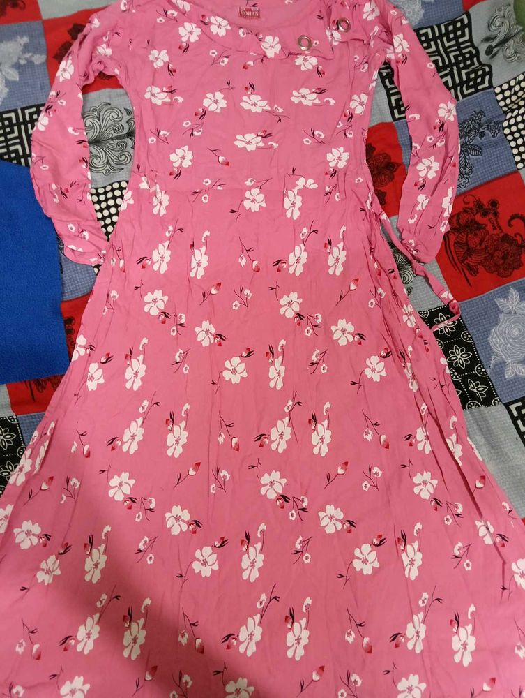 pink 🩷 top