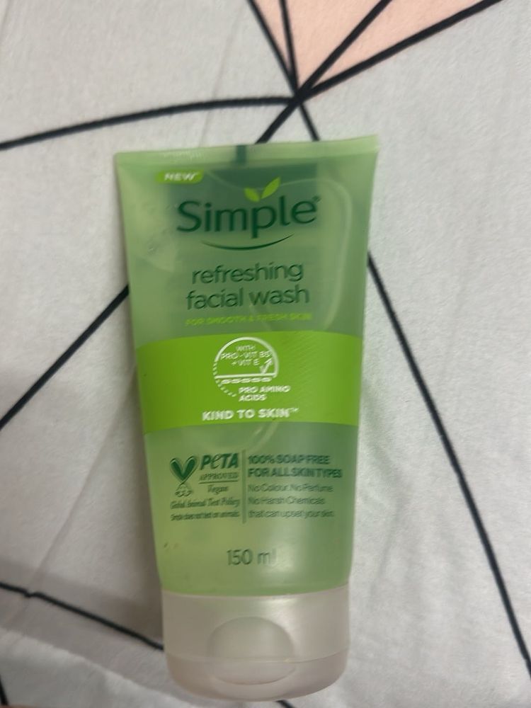 Simple Refreshing Facial Wash