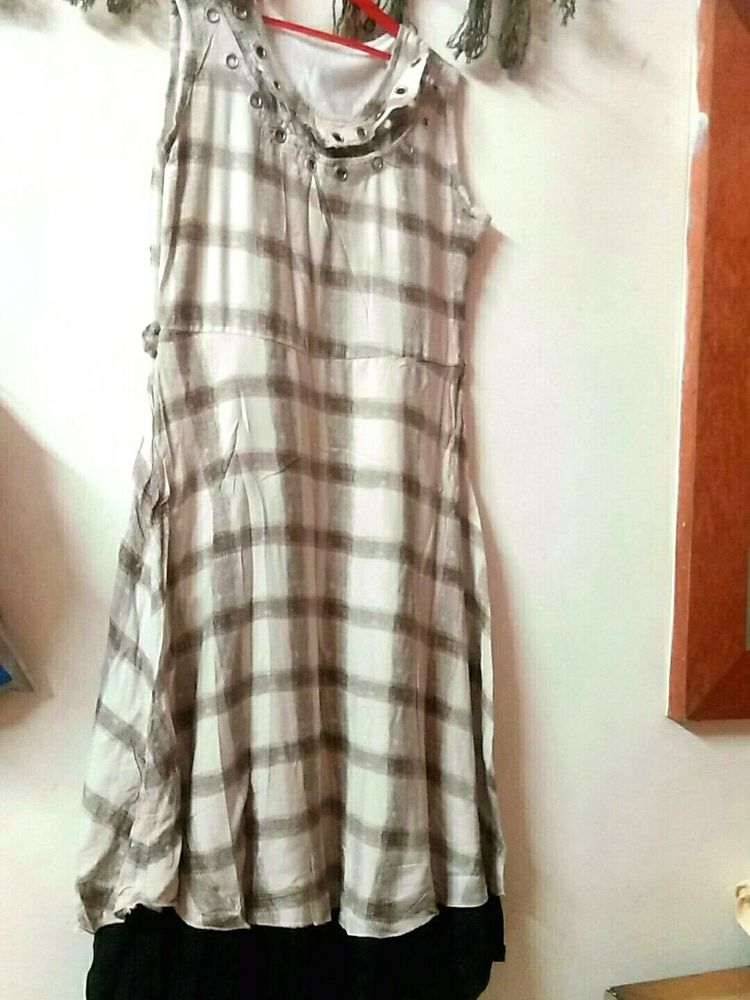 It&#39;s A Very Beautiful Dress For Girl.