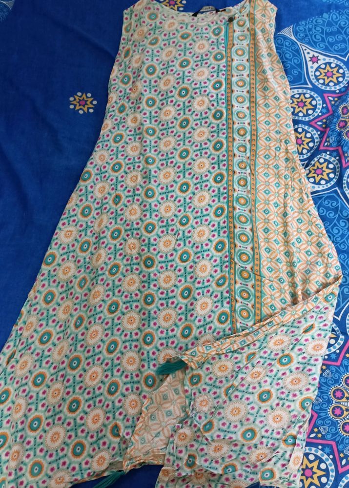 Melange Sleeveless Kurthi