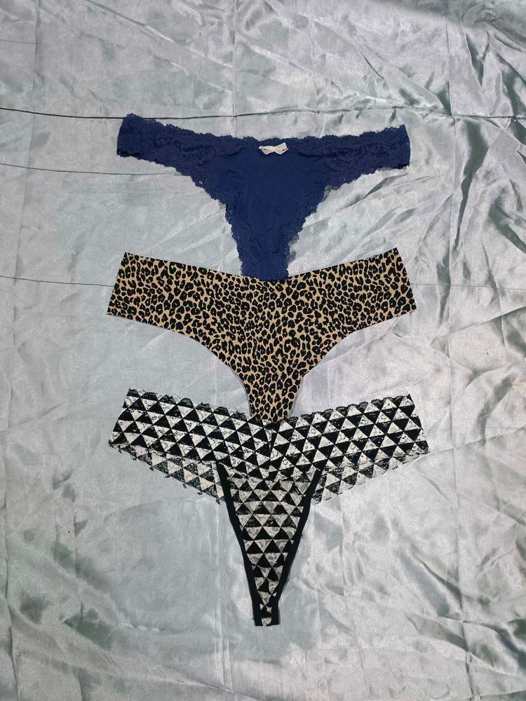 Victoria&#39;s Secret Thong Panties - Set of 3