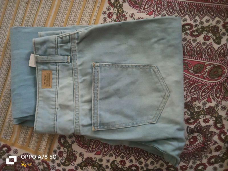 Light Wash Denim Jeans