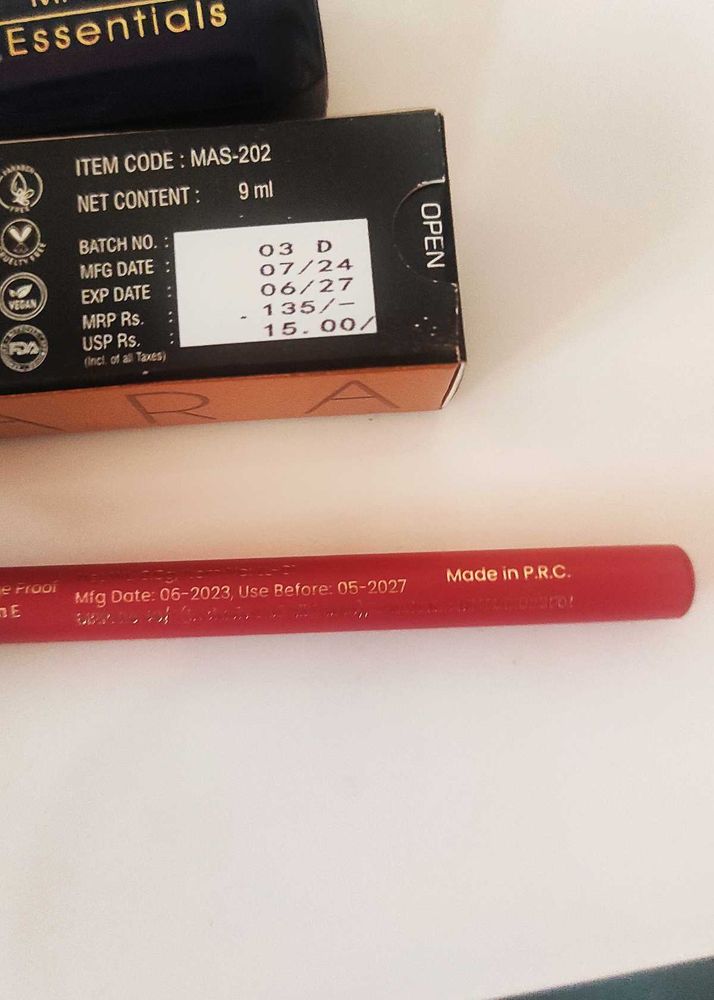 New/ Unused Combo Of Mascara Nd Lip liner