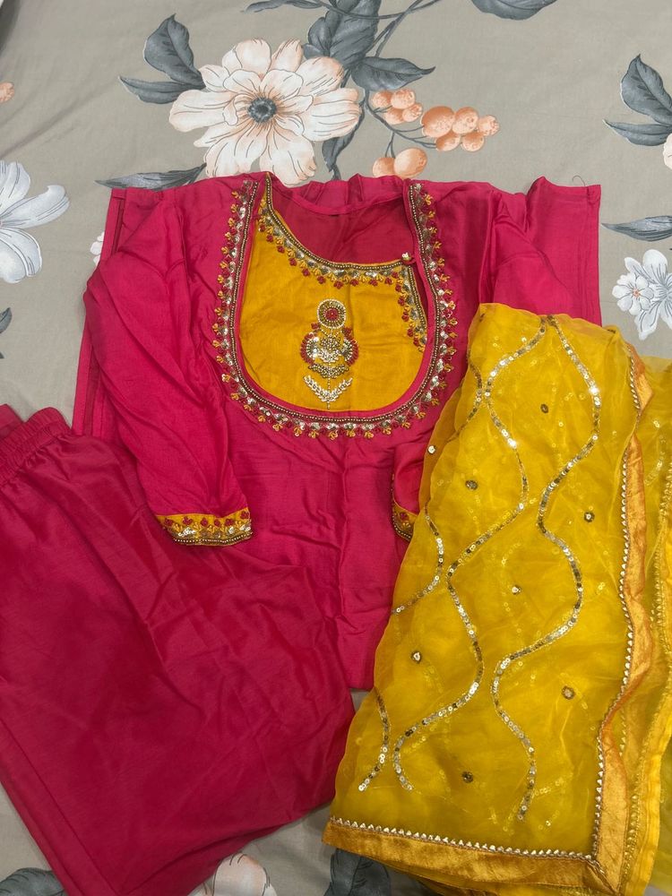 Pink &amp; Yellow Kurta Set With Hand Work