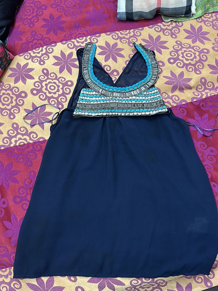 Sleeve Less Top