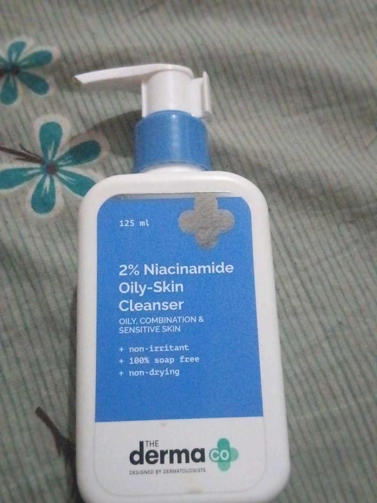 The Derma Co Cleanser