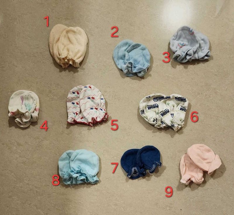 New Born Mittens &amp; Caps - Set Of 9 each +2 HM Cap