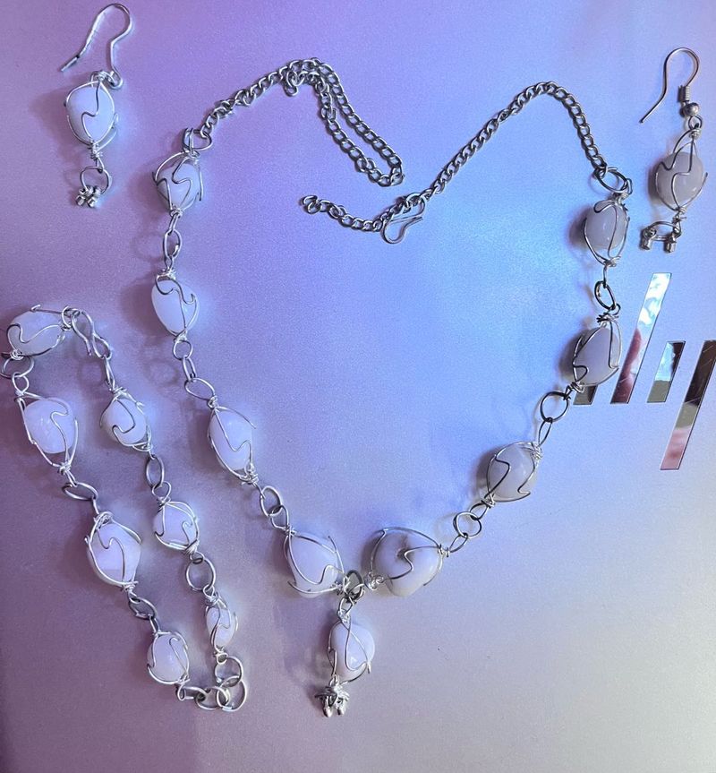 Quartz Necklace &amp; Earring Set