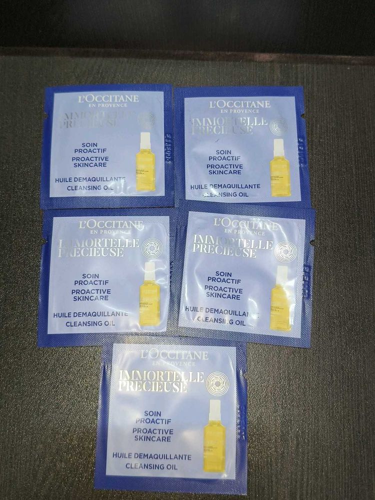 L&#39;Occitane Immortelle Cleansing Oil Samples