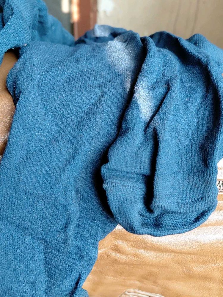 Blue Socks school ki , highest long.