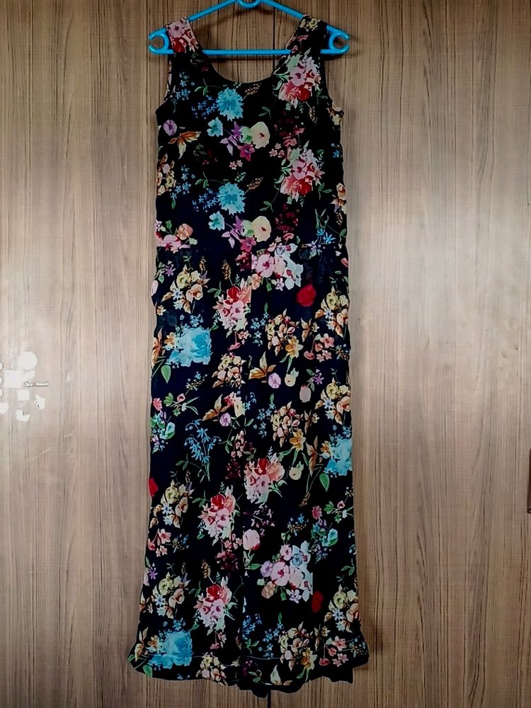 Max jump suit