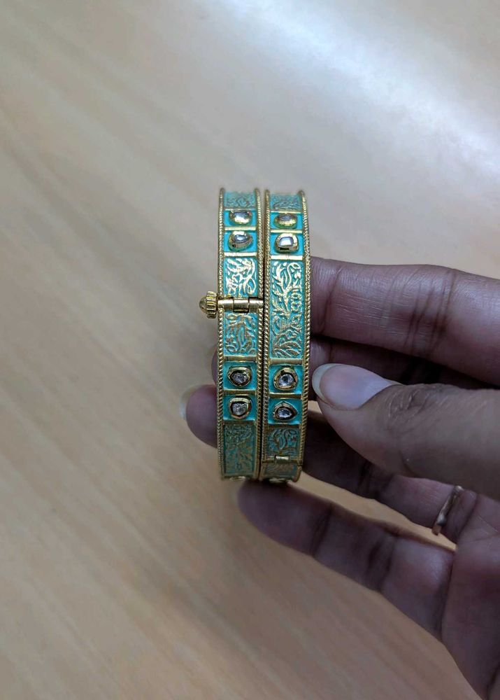 Turquoise &amp; Gold Bangle Set