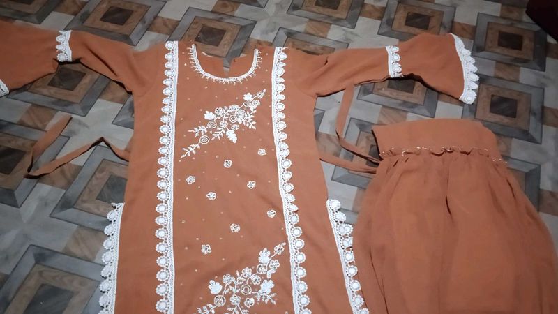 Elegant Ethnic Kurta Set