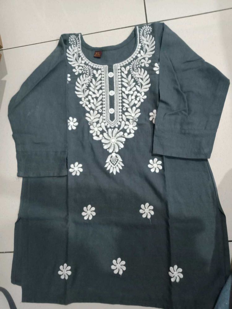 Elegant Embroidered Kurta