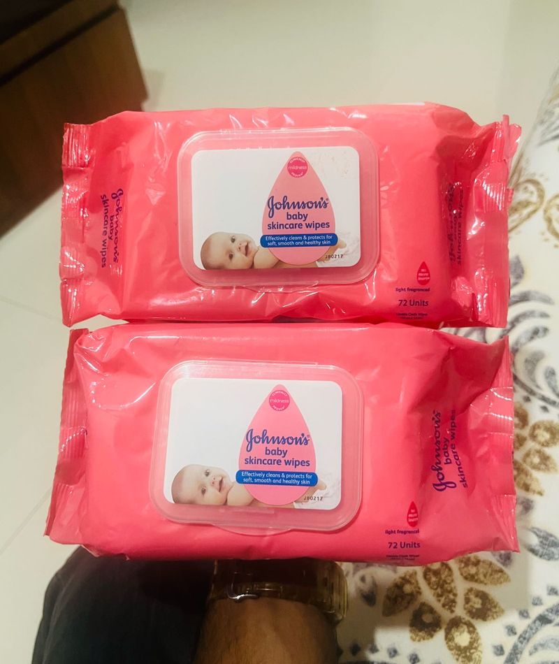 Johnson&#39;s Baby Wipes Pack Of 2